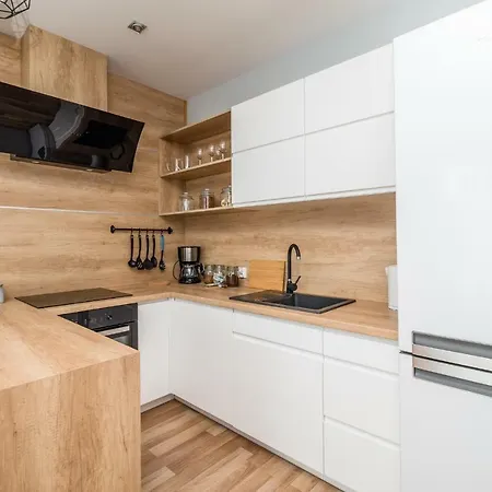 Dluga Grobla 8 Apartmán